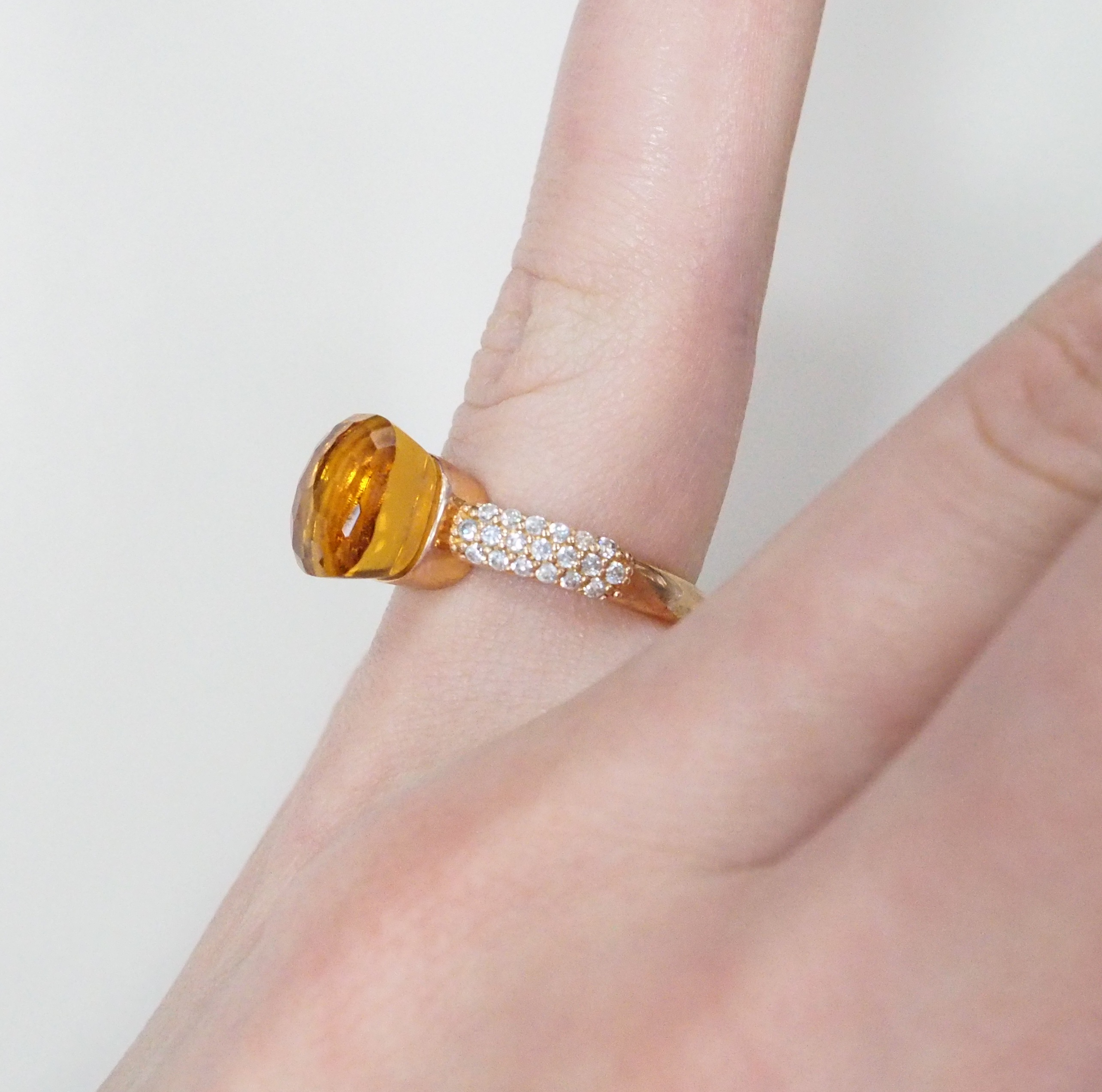 Серебряное кольцо с цитрином